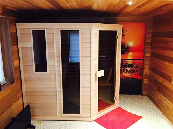 Grote foto full spectrum infraroodcabine beauty en gezondheid sauna