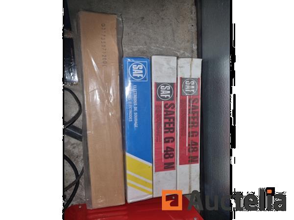 Grote foto lassen apparatuur lasapparaat gasbrander uitloop elektrode doe het zelf en verbouw ijzerwaren en bevestigingsmiddelen