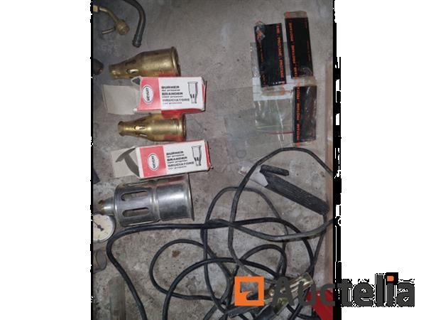 Grote foto lassen apparatuur lasapparaat gasbrander uitloop elektrode doe het zelf en verbouw ijzerwaren en bevestigingsmiddelen