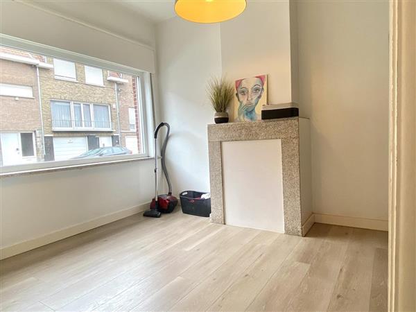 Grote foto tussenwoning centrum kortrijk met tuintje huizen en kamers tussenwoningen