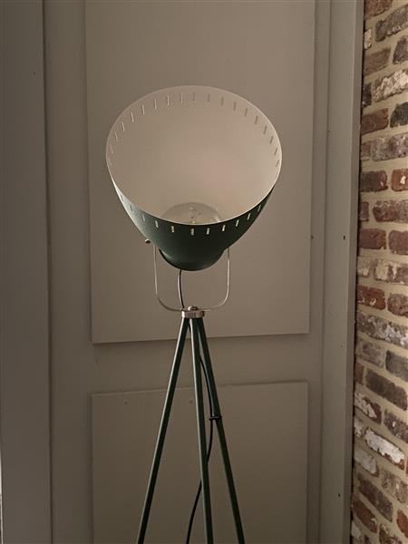 Grote foto groene staanlamp huis en inrichting vloerlampen