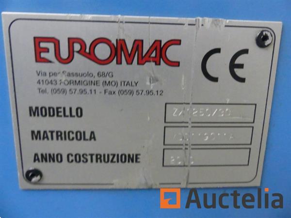 Grote foto euromac zx 1250 30 cnc ponsmachine doe het zelf en verbouw ijzerwaren en bevestigingsmiddelen