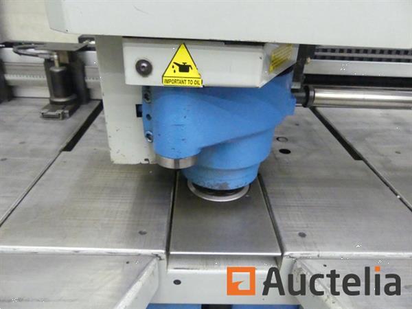 Grote foto euromac zx 1250 30 cnc ponsmachine doe het zelf en verbouw ijzerwaren en bevestigingsmiddelen