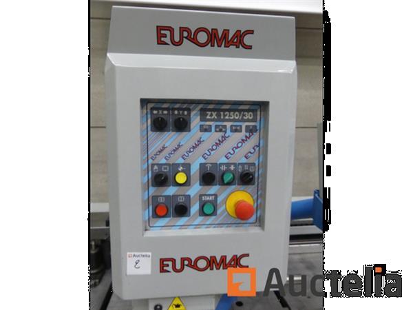 Grote foto euromac zx 1250 30 cnc ponsmachine doe het zelf en verbouw ijzerwaren en bevestigingsmiddelen