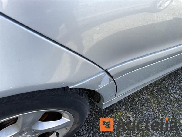 Grote foto stationwagen mercedes c 200 cdi doe het zelf en verbouw ijzerwaren en bevestigingsmiddelen