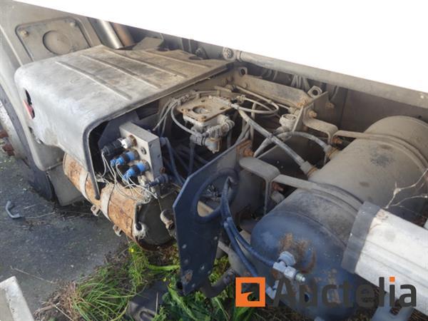 Grote foto vuilniswagen renault 22sxa1 263.222km doe het zelf en verbouw gemeente voertuigen