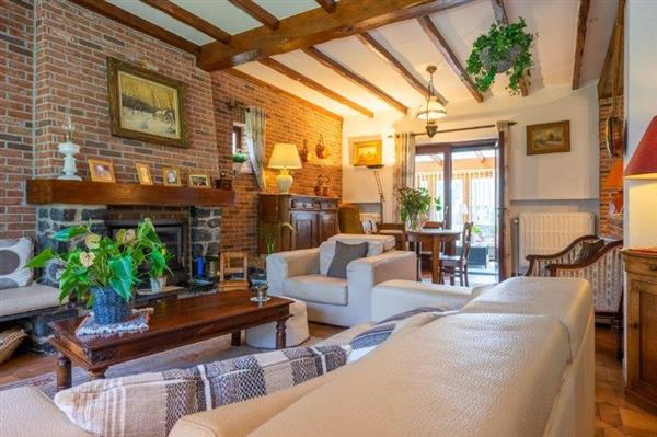 Grote foto han lesse villa met mooie tuin vfa007 huizen en kamers landhuizen