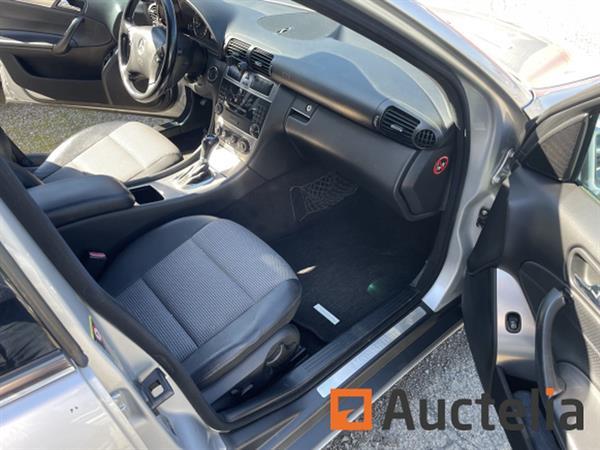 Grote foto stationwagen mercedes c 200 cdi t doe het zelf en verbouw ijzerwaren en bevestigingsmiddelen