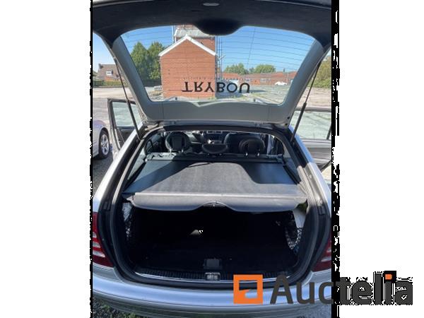 Grote foto stationwagen mercedes c 200 cdi t doe het zelf en verbouw ijzerwaren en bevestigingsmiddelen