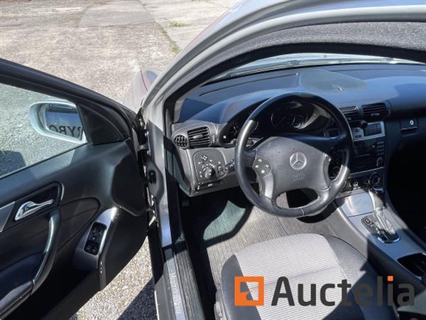 Grote foto stationwagen mercedes c 200 cdi t doe het zelf en verbouw ijzerwaren en bevestigingsmiddelen