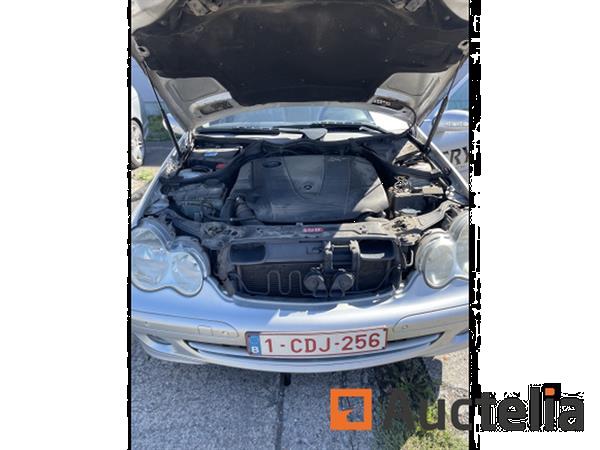 Grote foto stationwagen mercedes c 200 cdi doe het zelf en verbouw ijzerwaren en bevestigingsmiddelen