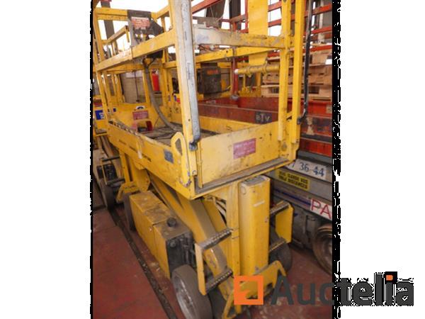 Grote foto ref pas09 upright sl14 elektrische schaarhoogwerker doe het zelf en verbouw hoogwerkers