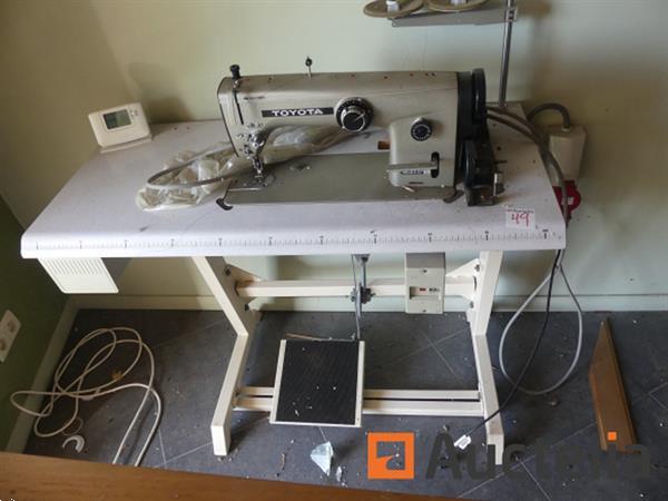 Grote foto naaimachine toyota lz2 d530 doe het zelf en verbouw overige doe het zelf en verbouw