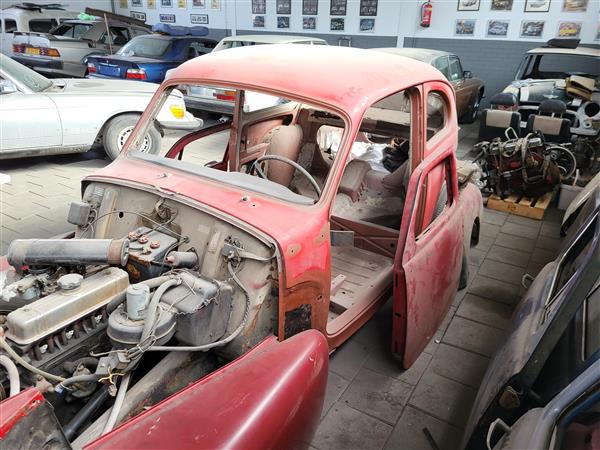 Grote foto volvo katterug body bj1957 met delen auto volvo