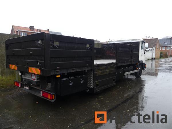 Grote foto vrachtwagen man l 90 f gordijnlade 1999 204.712 km doe het zelf en verbouw vrachtwagens